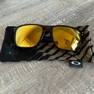 Oakley sunglasses
